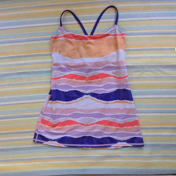 ⭐ Lululemon Dancing Warrior tank top size 6 - Picture 4 of 10